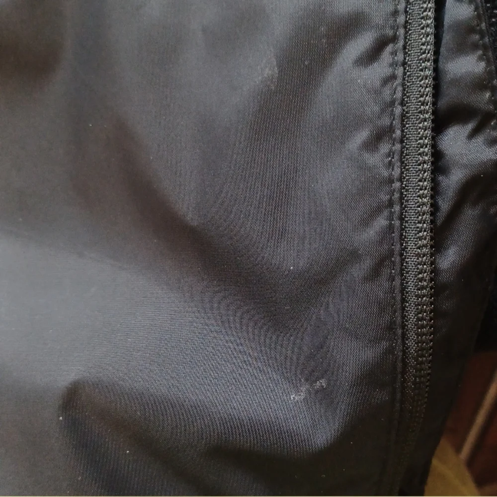 Nike wind breaker Black Large Unisex. Mesh lining. - Picture 9 of 9